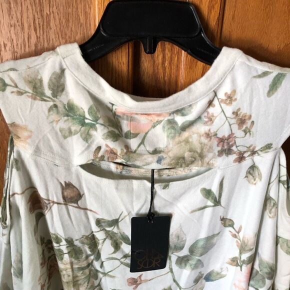 NWT Chaser Love Knit Long Sleeve Slit Dolman Pullover Floral Sweater Cream - M - Picture 8 of 13